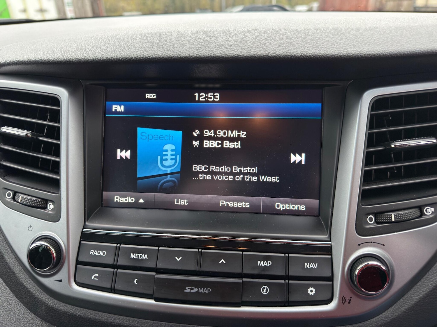 Used Hyundai TUCSON 2016 for sale - 76990011: Photo 10