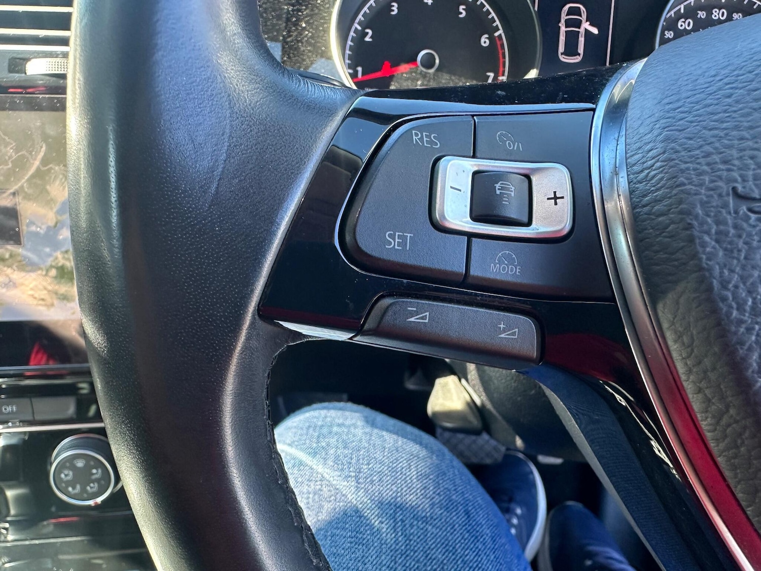 Used Volkswagen Golf 2018 for sale - 76990917: Photo 15