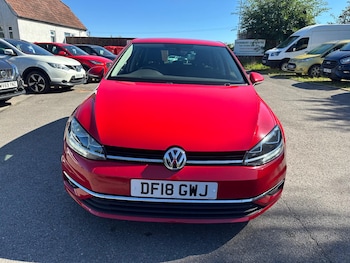 Used Volkswagen Golf 2018 for sale - 76990917: Photo