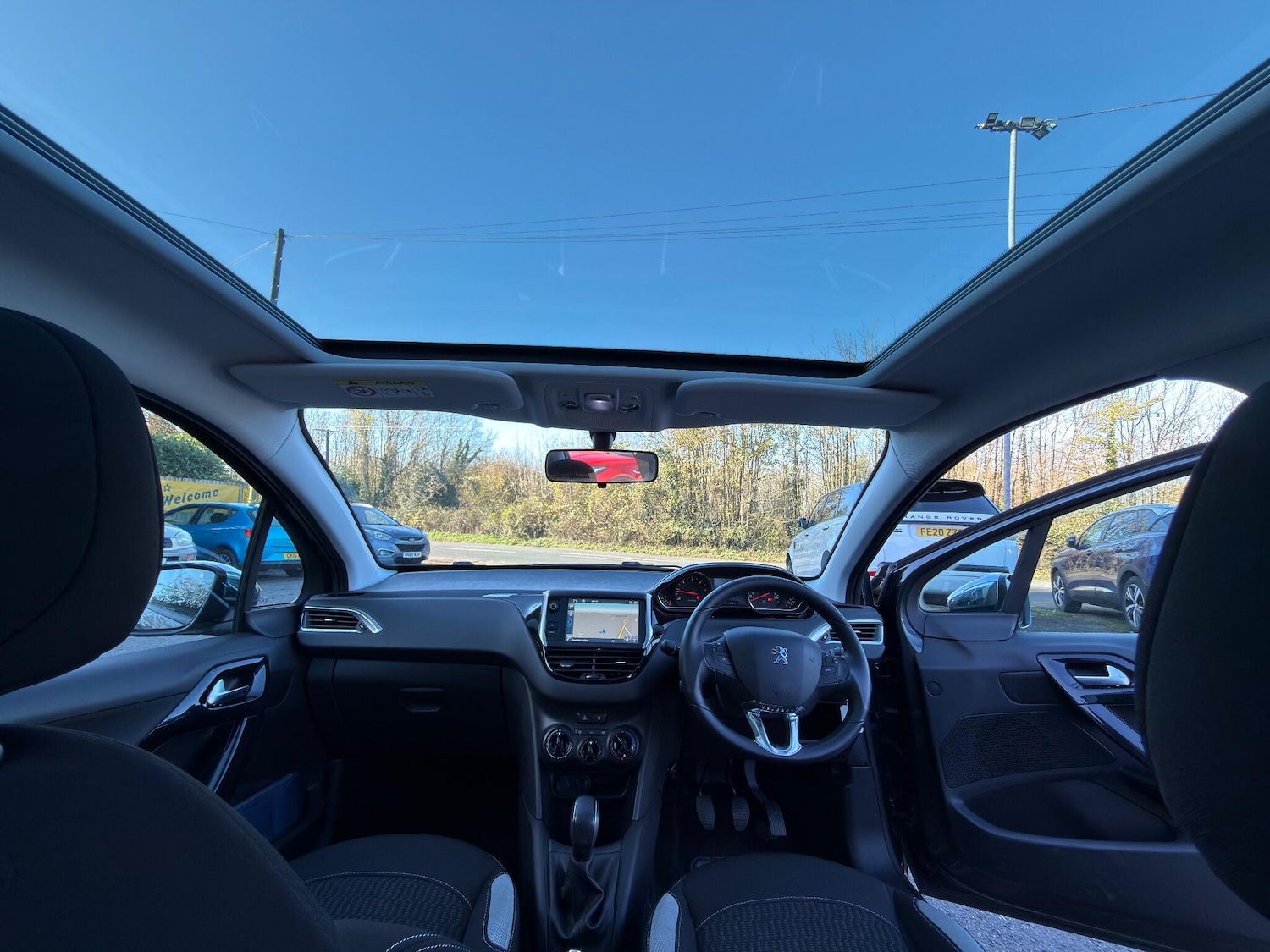 Used Peugeot 208 2015 for sale - 76608046: Photo 15