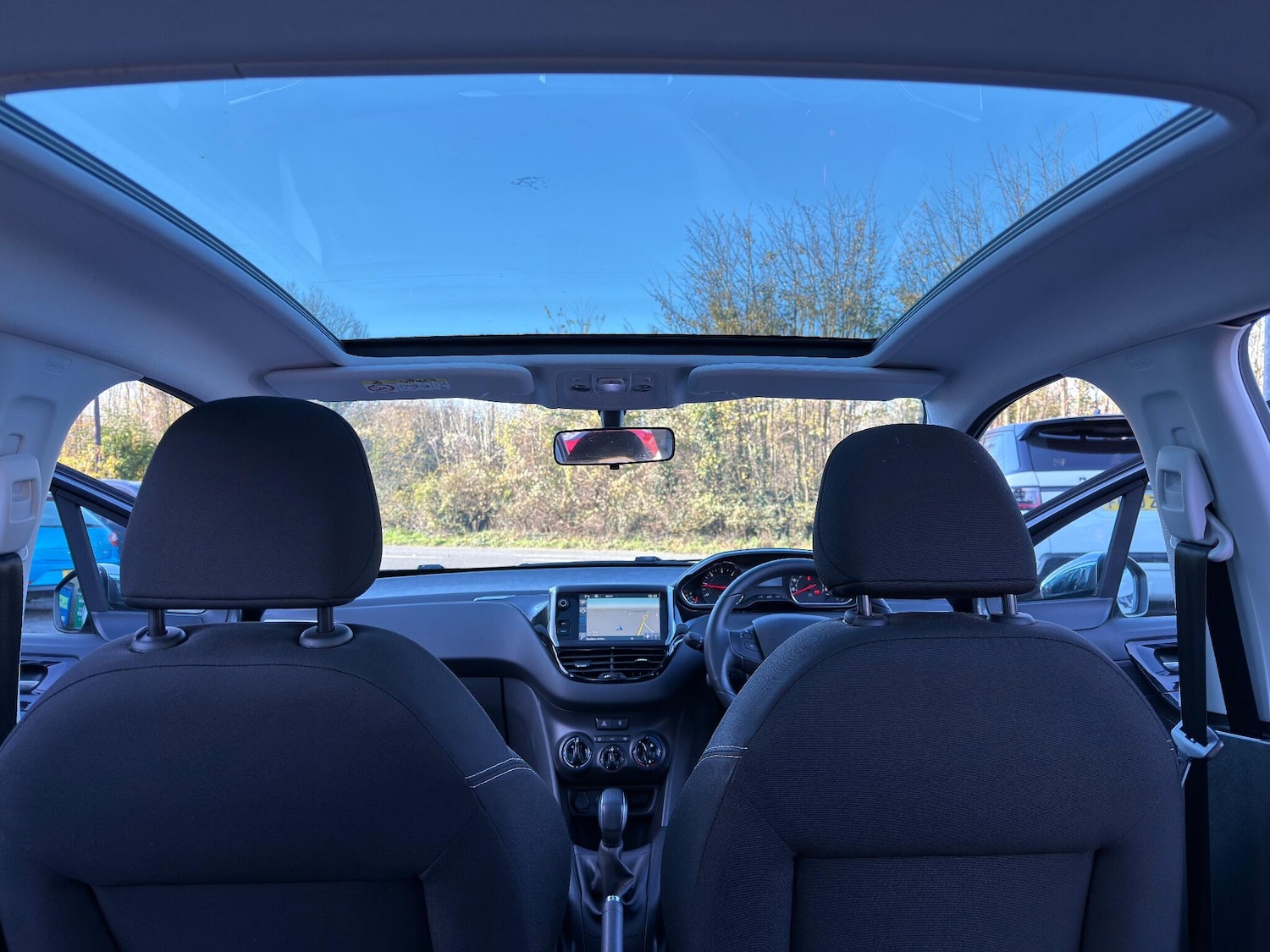 Used Peugeot 208 2015 for sale - 76608046: Photo 25