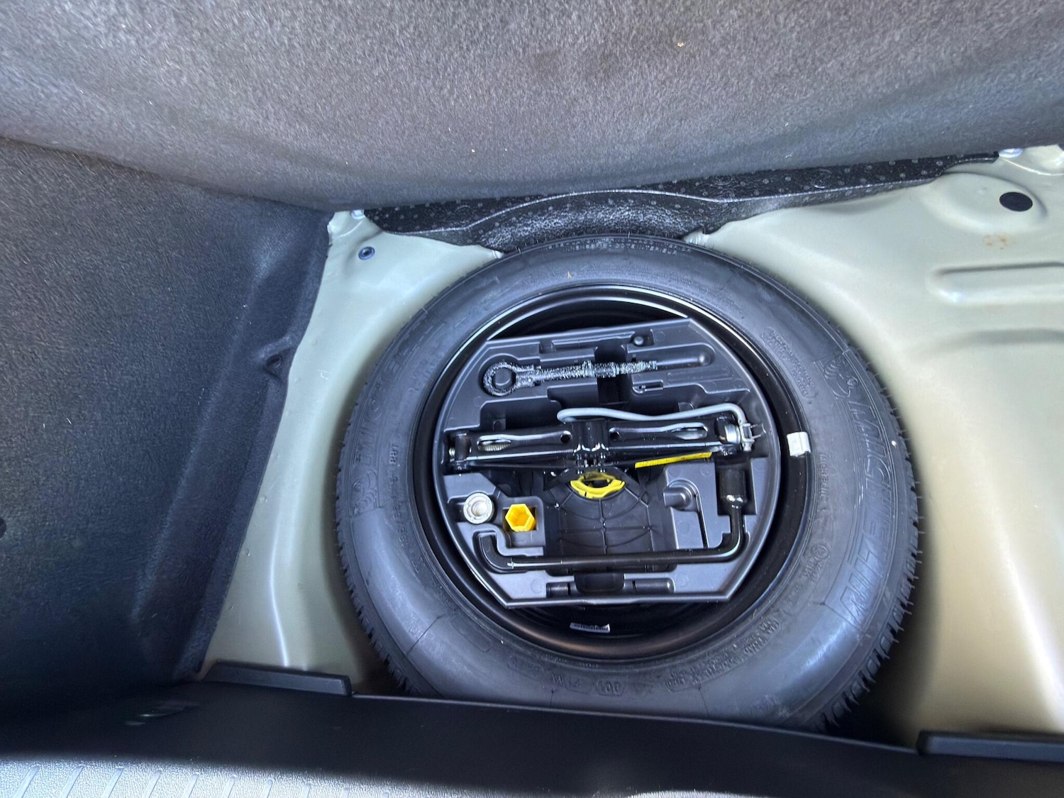 Used Peugeot 208 2015 for sale - 76608046: Photo 27