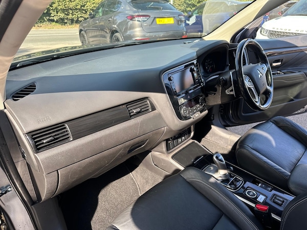Used Mitsubishi Outlander 2017 for sale - 76240047: Photo 19