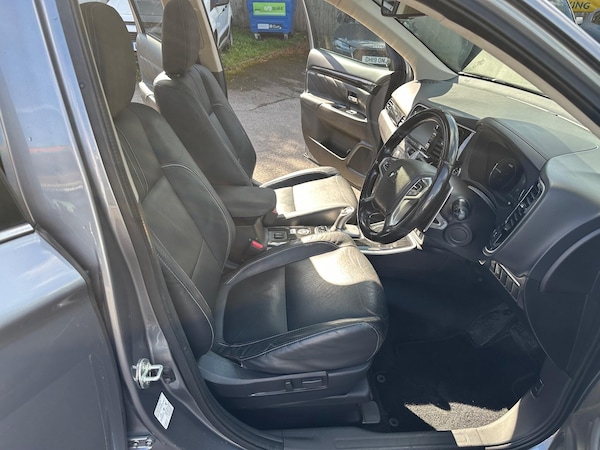 Used Mitsubishi Outlander 2017 for sale - 76240047: Photo 26