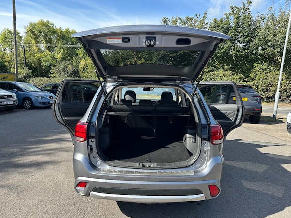 Used Mitsubishi Outlander 2017 for sale - 76240047: Photo 35