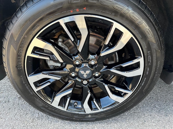 Used Mitsubishi Outlander 2017 for sale - 76240047: Photo 37