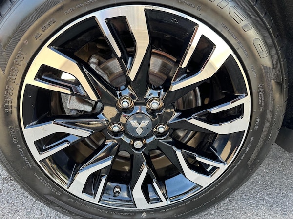 Used Mitsubishi Outlander 2017 for sale - 76240047: Photo 38