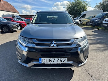 Used Mitsubishi Outlander 2017 for sale - 76240047: Photo 3