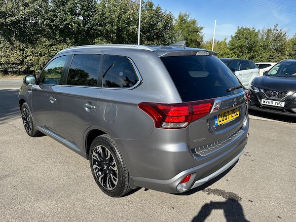 Used Mitsubishi Outlander 2017 for sale - 76240047: Photo 5