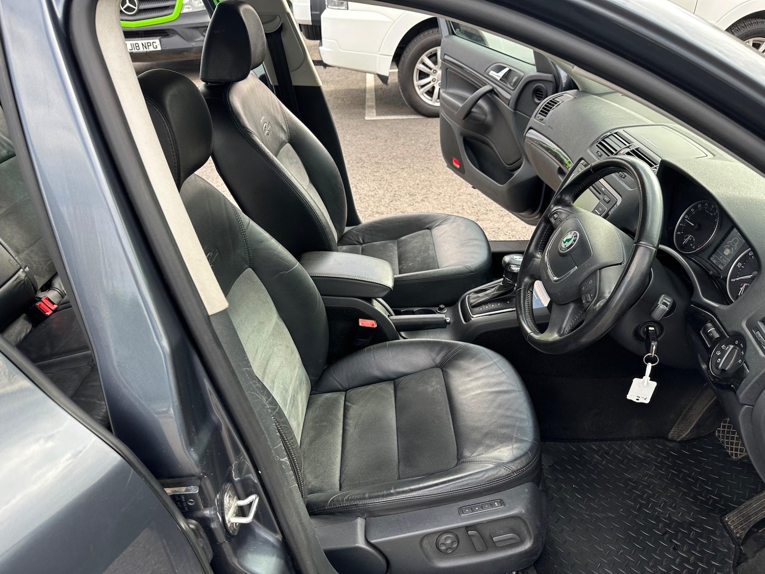 Used Skoda Octavia 2009 for sale - 76987861: Photo 19