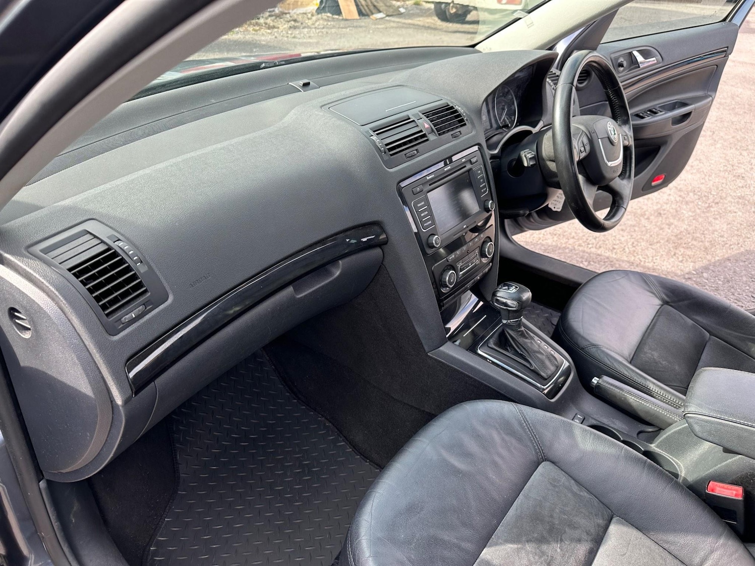 Used Skoda Octavia 2009 for sale - 76987861: Photo 24