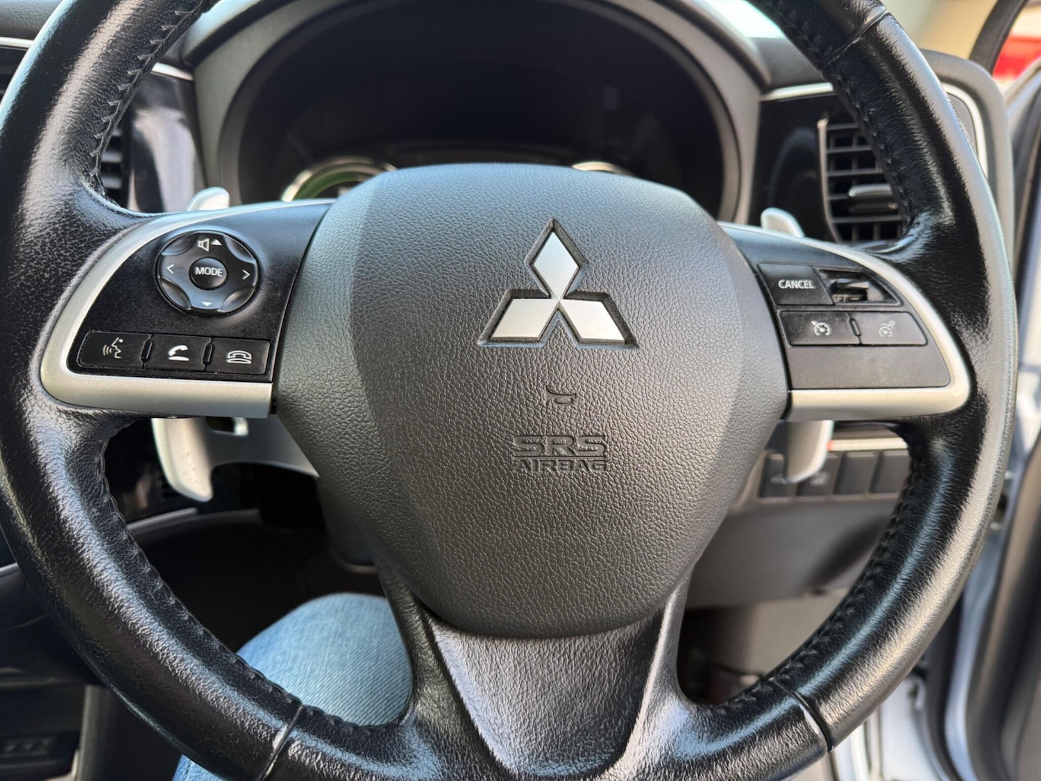 Used Mitsubishi Outlander 2015 for sale - 77386393: Photo 12