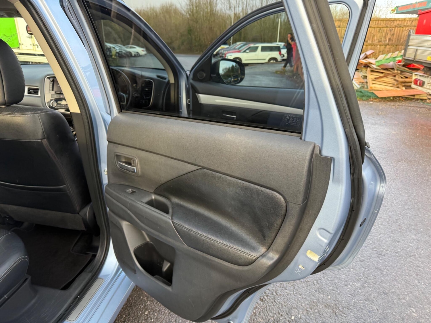 Used Mitsubishi Outlander 2015 for sale - 77386393: Photo 24