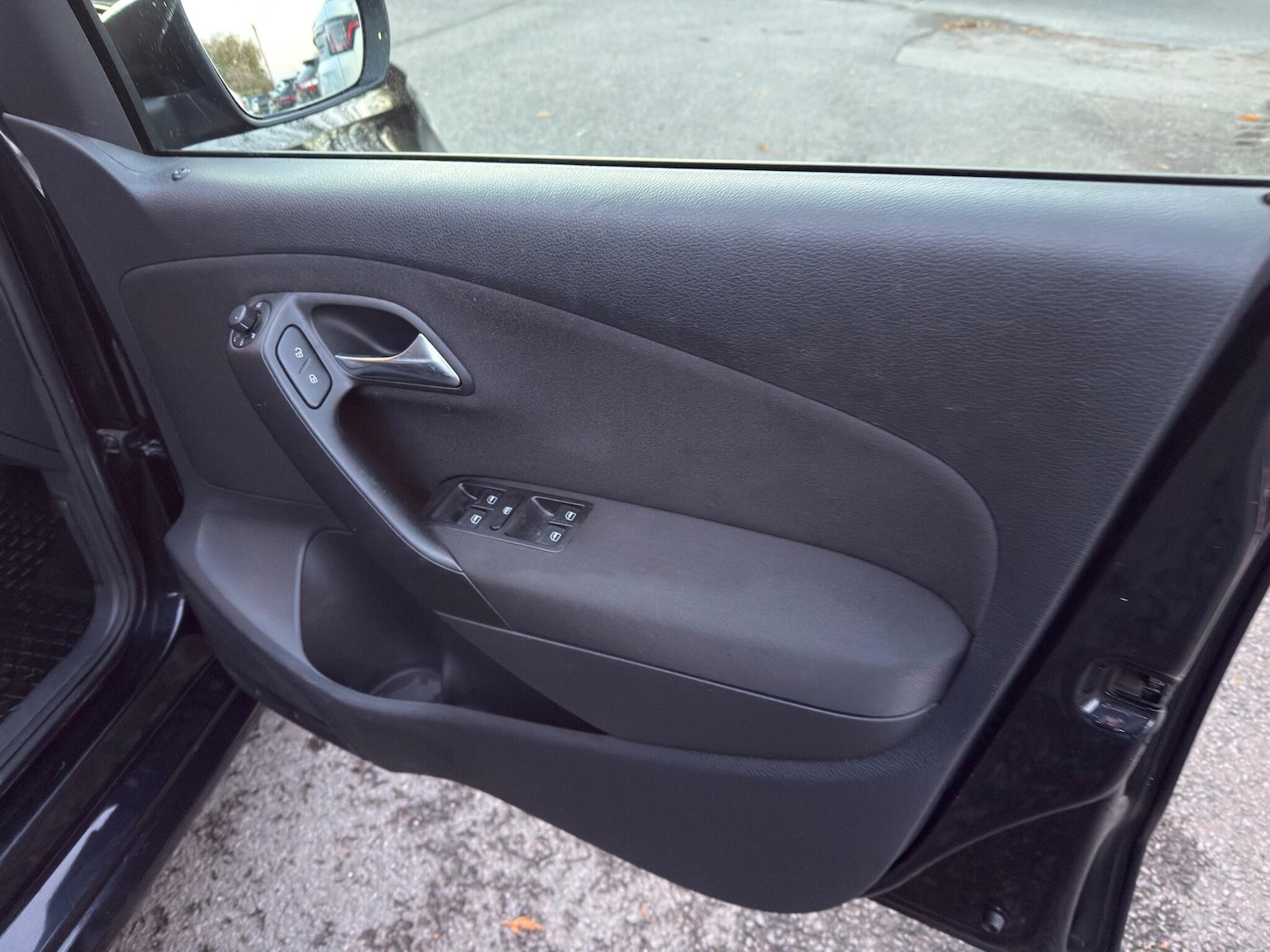 Used Volkswagen Polo 2009 for sale - 76633468: Photo 18