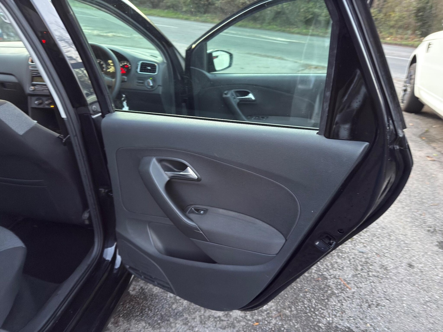 Used Volkswagen Polo 2009 for sale - 76633468: Photo 19