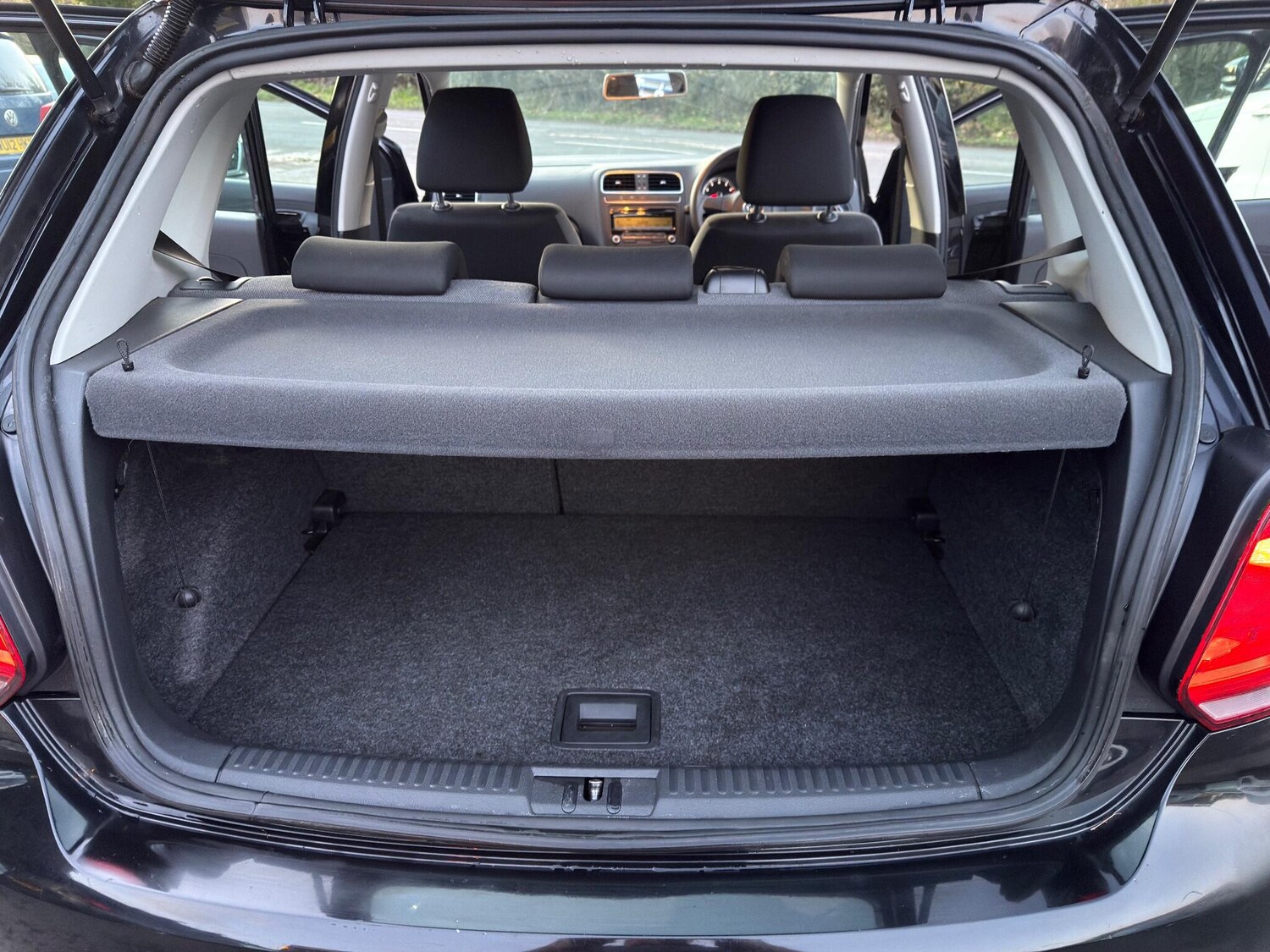 Used Volkswagen Polo 2009 for sale - 76633468: Photo 20