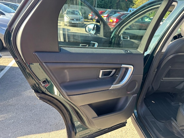 Used Land Rover Discovery Sport 2017 for sale - 76189496: Photo 26