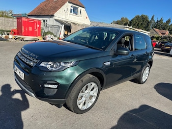 Used Land Rover Discovery Sport 2017 for sale - 76189496: Photo 4
