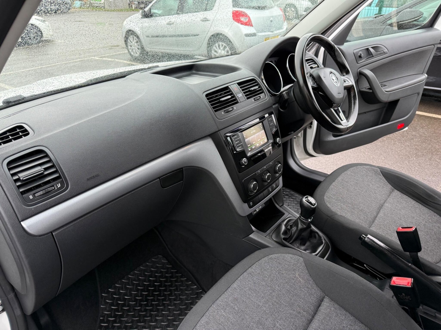 Used Skoda Yeti 2015 for sale - 77564809: Photo 16