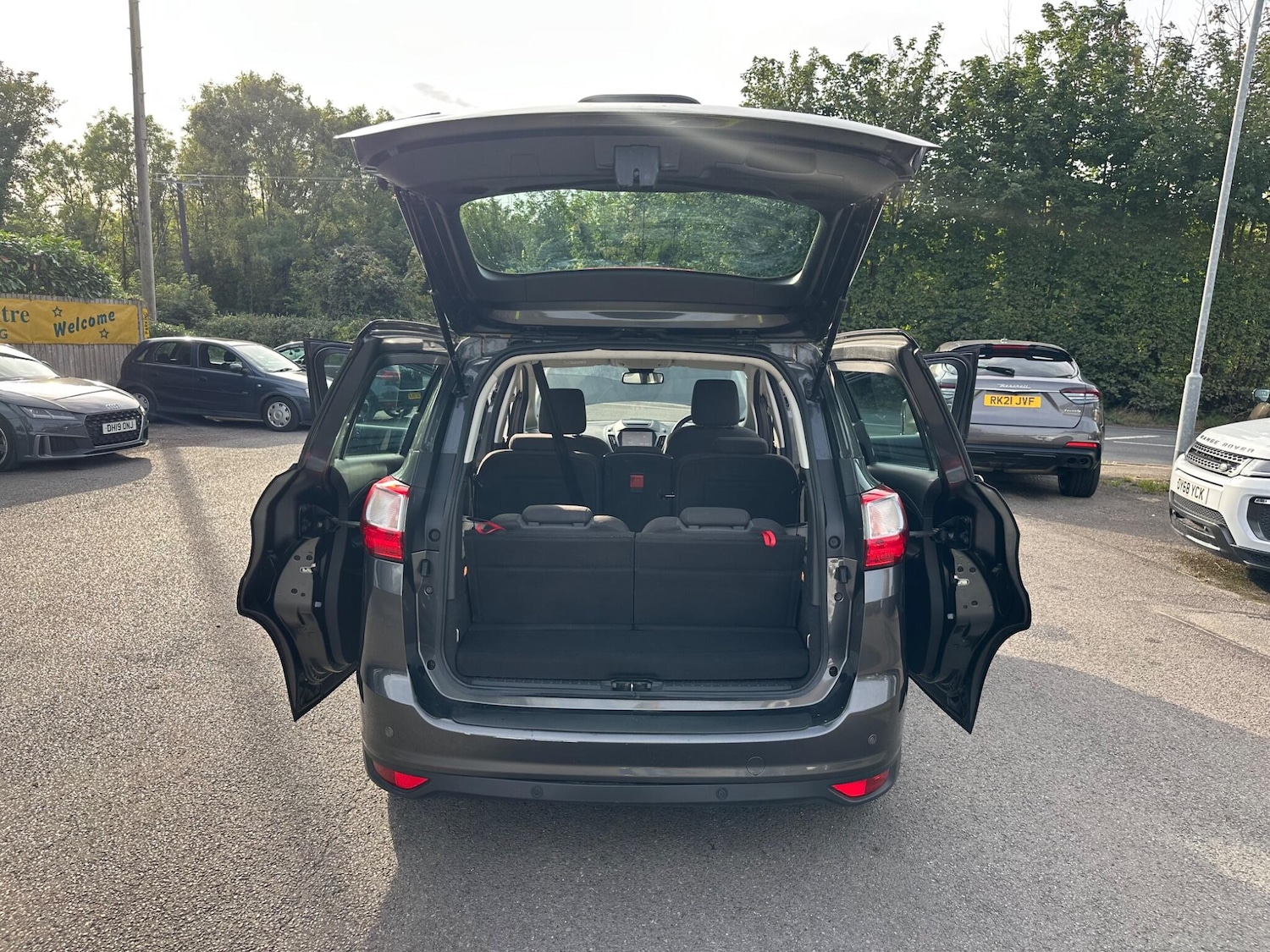 Vehicle 29