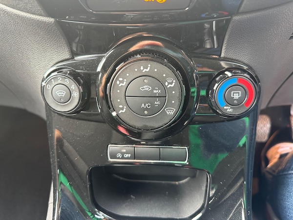 Used Ford Fiesta 2014 for sale - 76012950: Photo 11