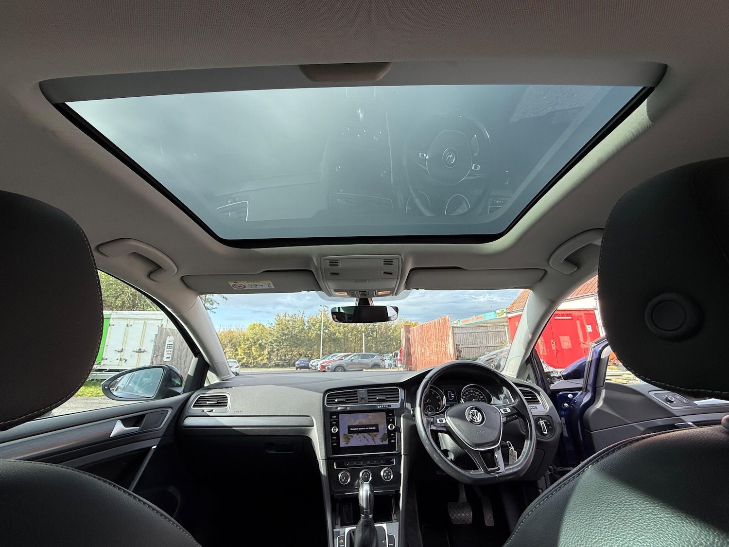 Used Volkswagen Golf 2017 for sale - 76388978: Photo 18