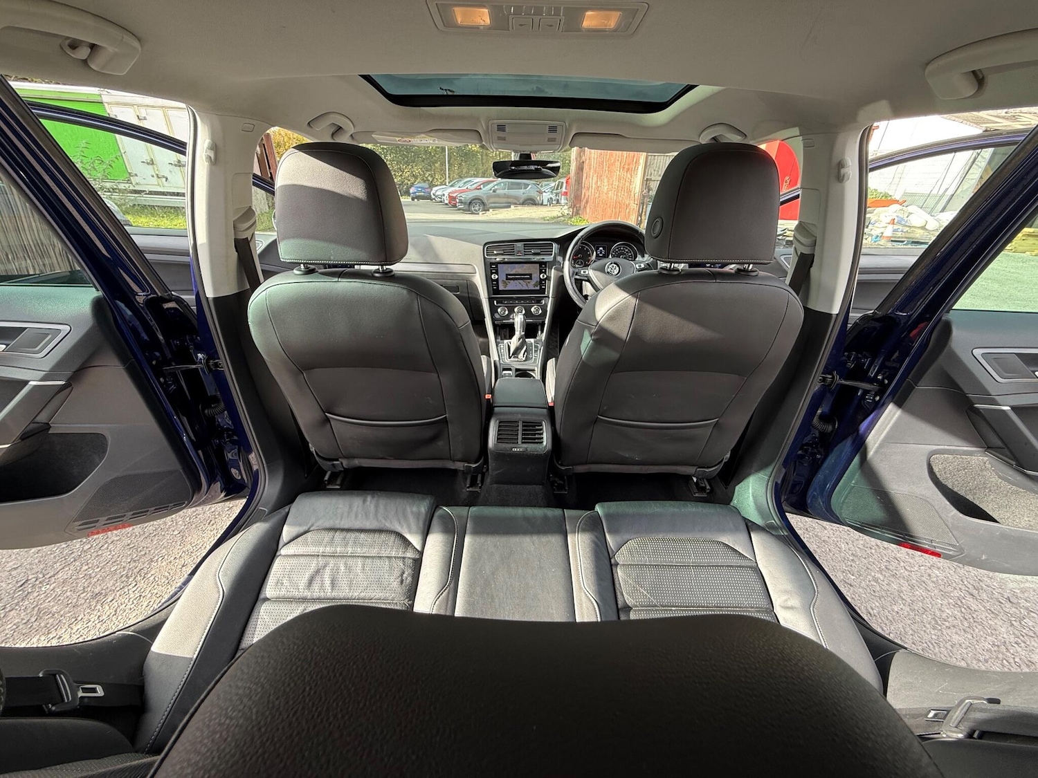 Used Volkswagen Golf 2017 for sale - 76388978: Photo 29