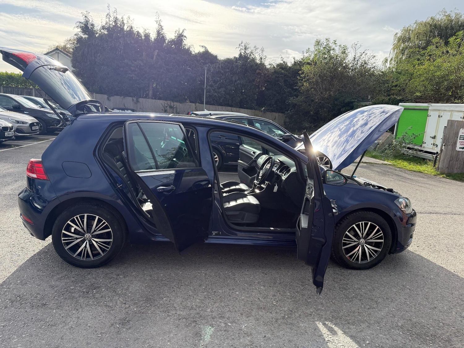 Used Volkswagen Golf 2017 for sale - 76388978: Photo 35