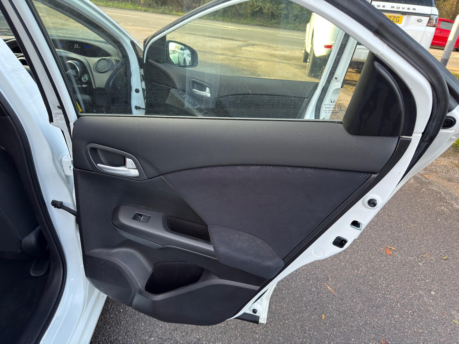 Used Honda Civic 2013 for sale - 76572643: Photo 20