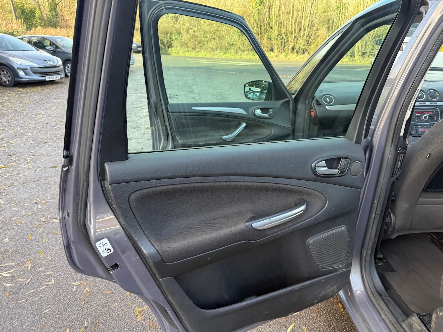 Used Ford Galaxy 2013 for sale - 76899432: Photo 16