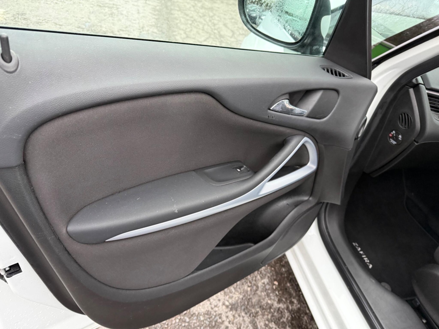 Used Vauxhall Zafira 2016 for sale - 77613032: Photo 15