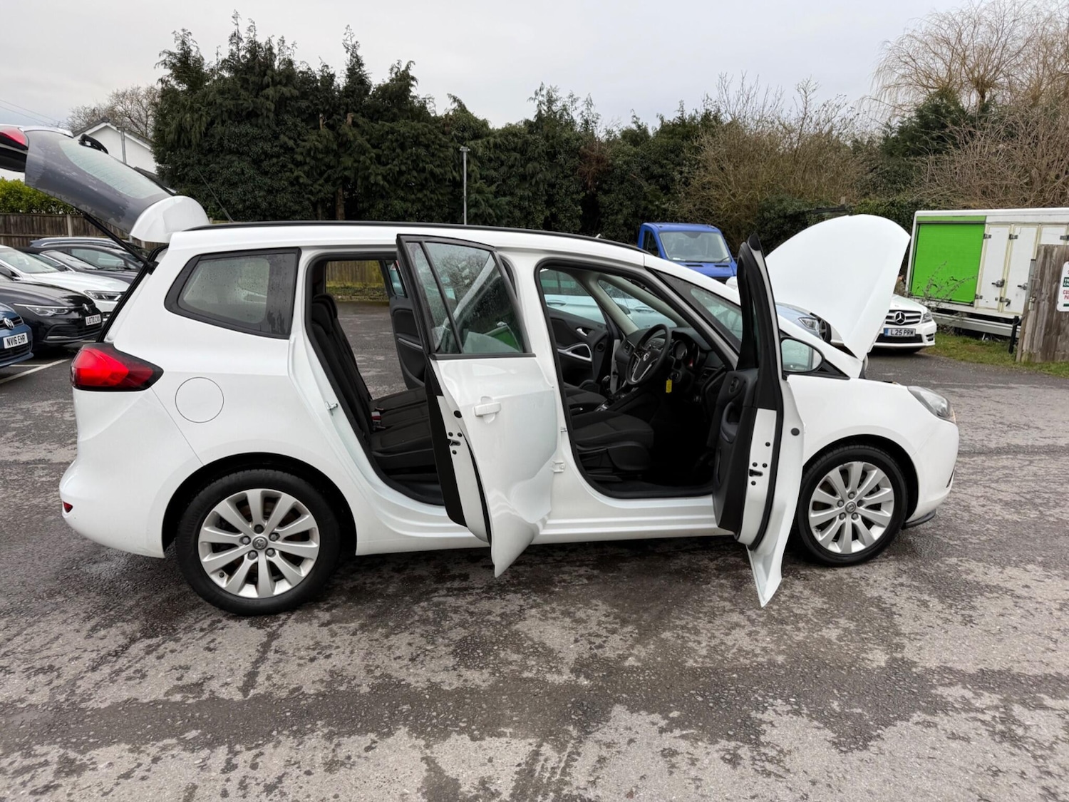 Used Vauxhall Zafira 2016 for sale - 77613032: Photo 29