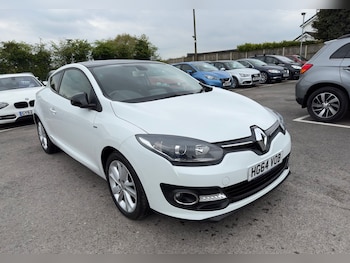Used Renault Megane 2015 for sale - 76990393: Photo