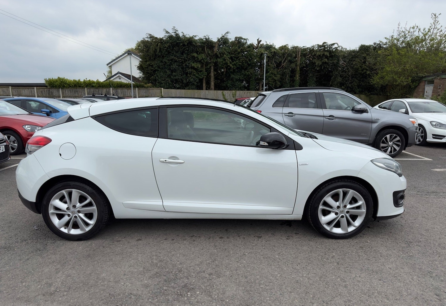 Used Renault Megane 2015 for sale - 76990393: Photo 9