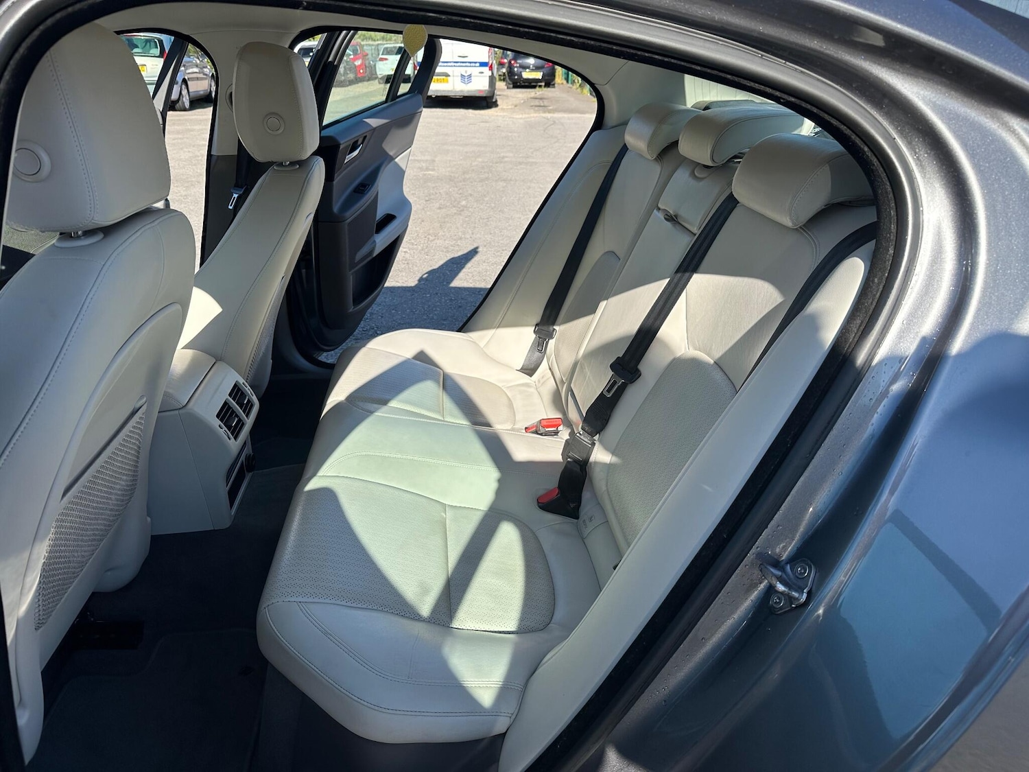 Used Jaguar XE 2017 for sale - 76032199: Photo 28
