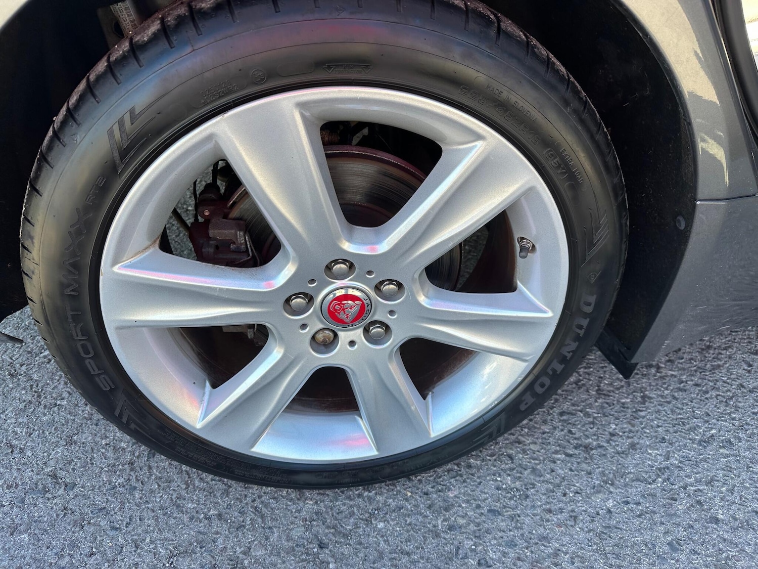 Used Jaguar XE 2017 for sale - 76032199: Photo 42