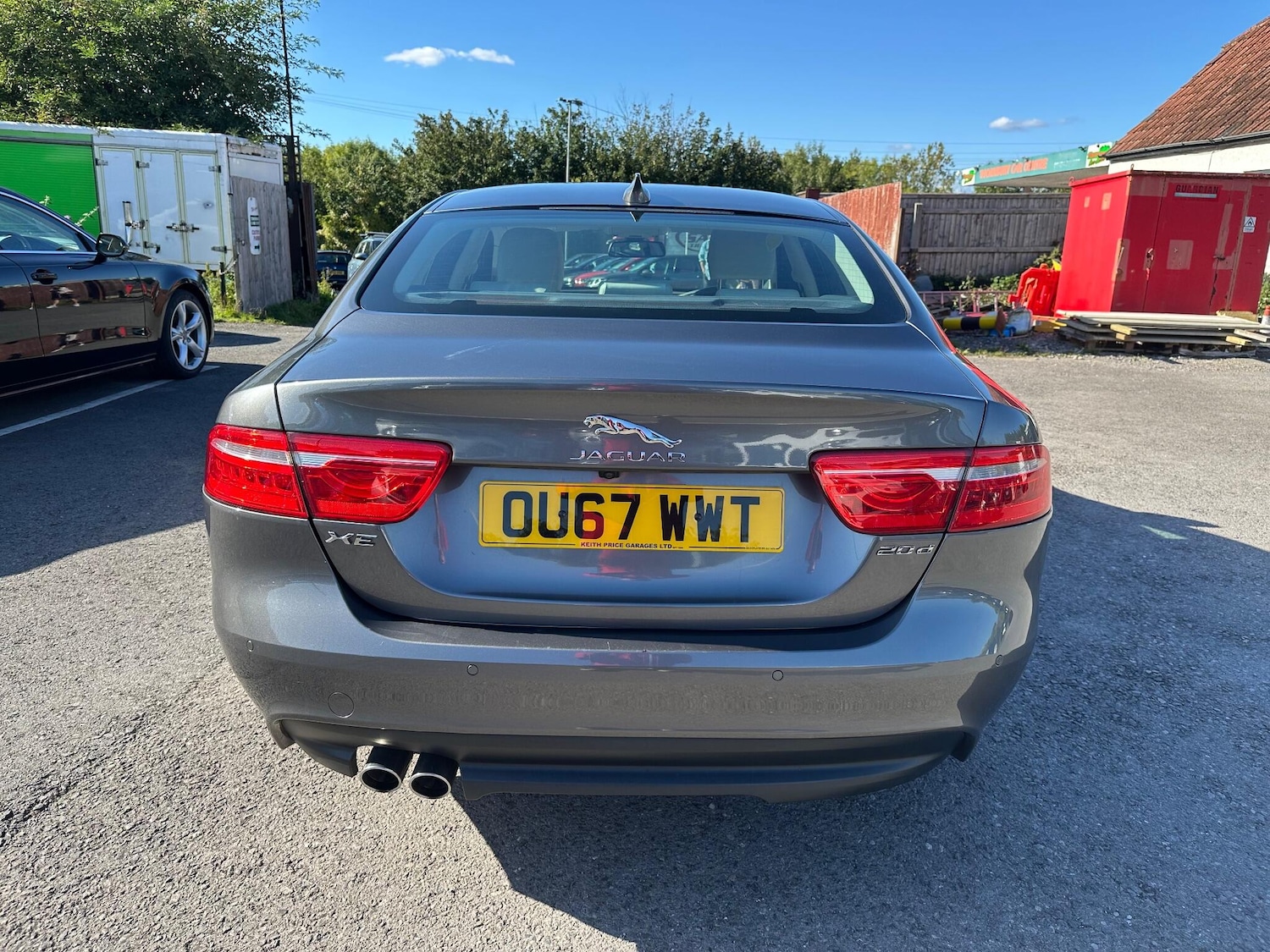 Used Jaguar XE 2017 for sale - 76032199: Photo 5