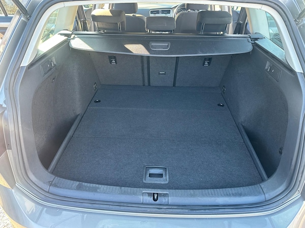 Used Volkswagen Golf 2015 for sale - 76109624: Photo 28