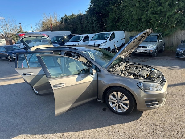 Used Volkswagen Golf 2015 for sale - 76109624: Photo 33