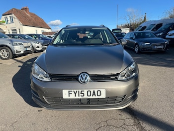 Used Volkswagen Golf 2015 for sale - 76109624: Photo 3