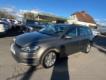 Used Volkswagen Golf 2015 for sale - 76109624: Photo 4