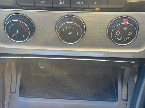 Used Volkswagen Golf 2015 for sale - 76109624: Photo 9