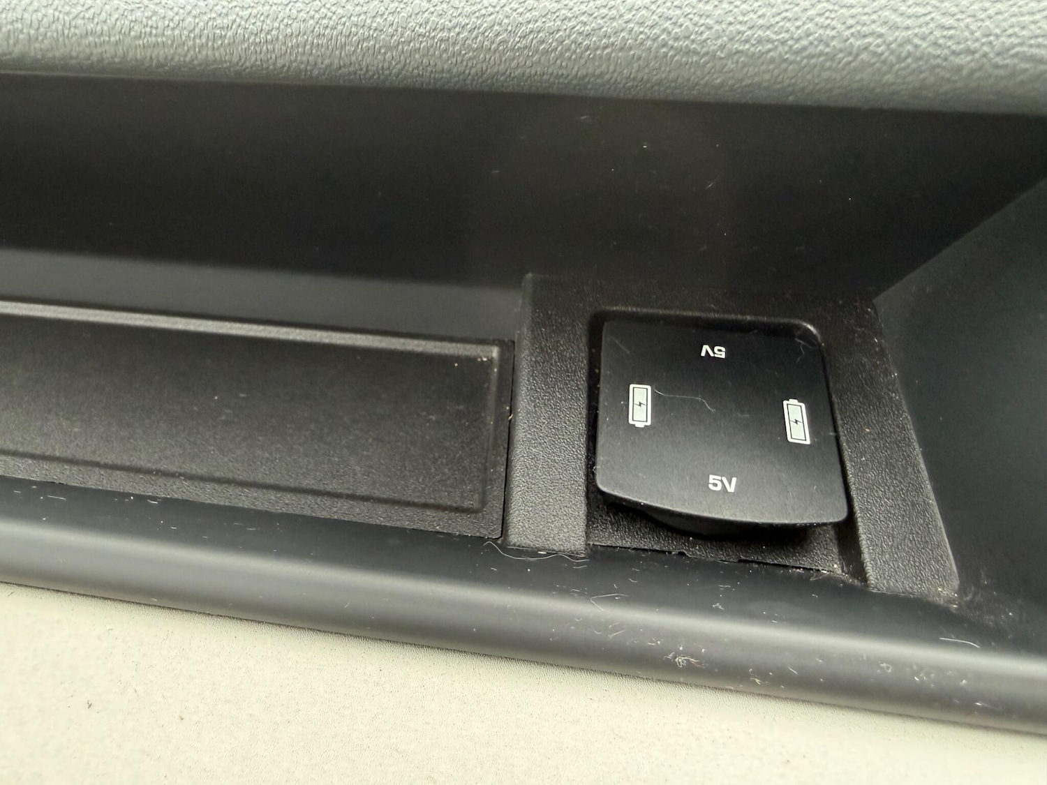 Used Land Rover Discovery Sport 2016 for sale - 77646645: Photo 14