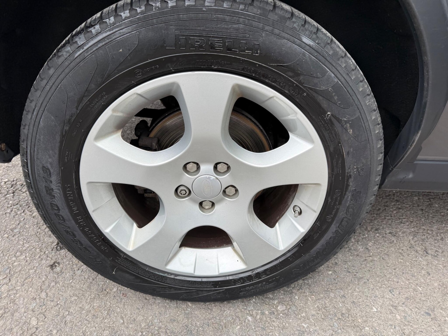 Used Land Rover Discovery Sport 2016 for sale - 77646645: Photo 31