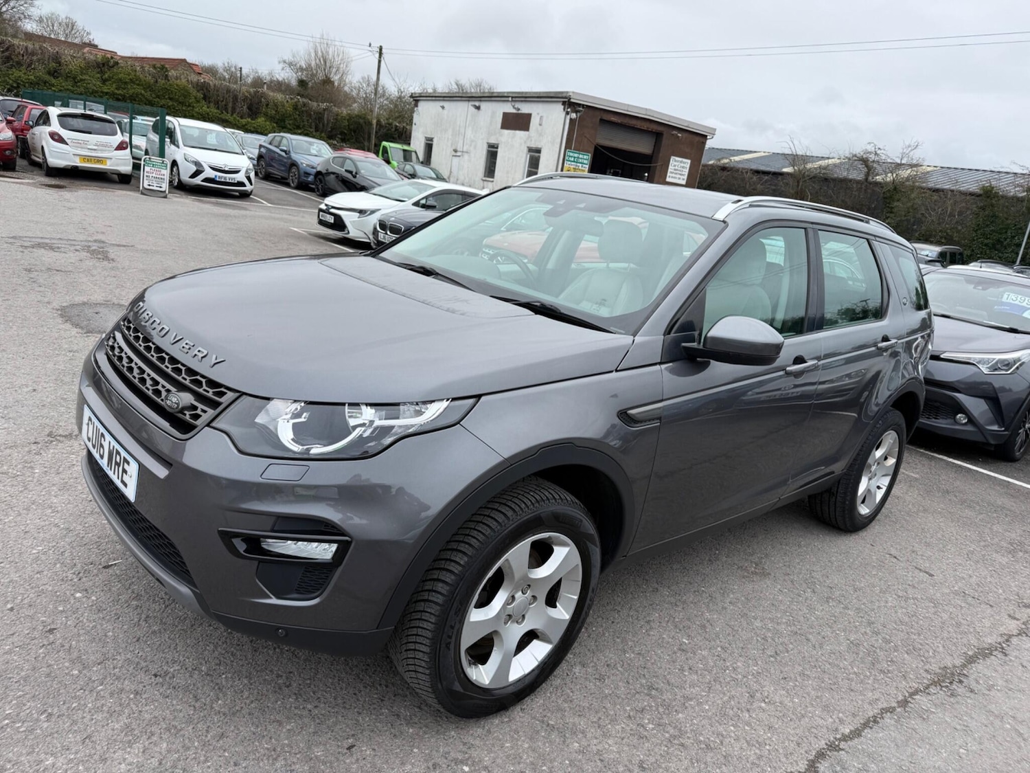 Used Land Rover Discovery Sport 2016 for sale - 77646645: Photo 4