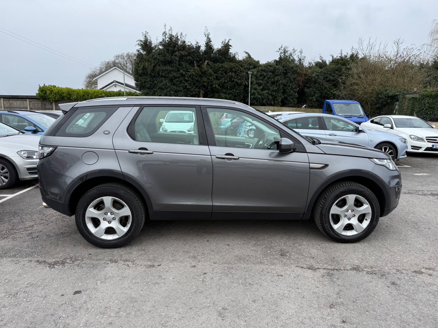 Used Land Rover Discovery Sport 2016 for sale - 77646645: Photo 8