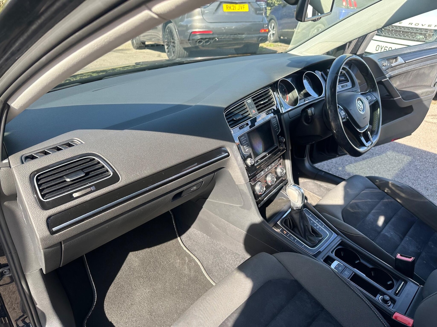 Used Volkswagen Golf 2016 for sale - 76398207: Photo 17