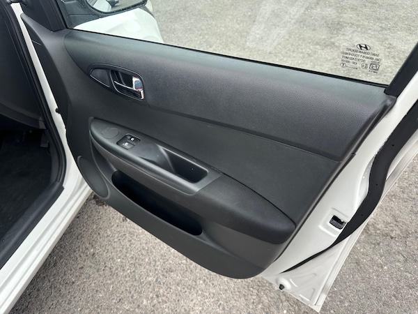 Used Hyundai i20 2013 for sale - 76270951: Photo 20
