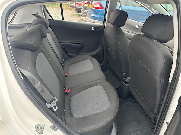Used Hyundai i20 2013 for sale - 76270951: Photo 21