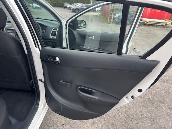 Used Hyundai i20 2013 for sale - 76270951: Photo 22